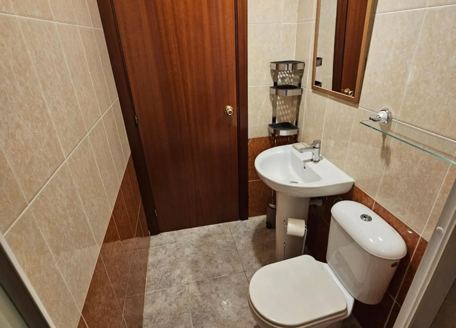 Appartement Tout Confort Terrasse 21 M2 Pleins Sud Wifi Proche Port Aventura Centre Et Plage 2 Chambres 2 Sdb Piscine Salou